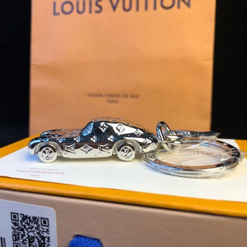 WrinkleFree Louis Vuitton Keychains 267407