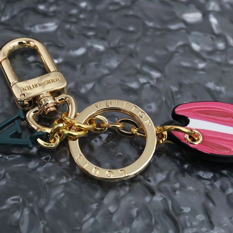 FashionForward Louis Vuitton Keychains 267408
