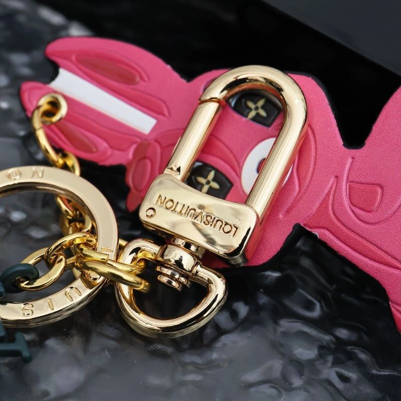 FashionForward Louis Vuitton Keychains 267408