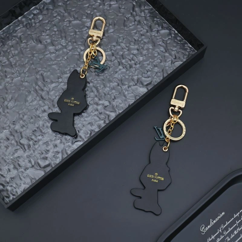 FashionForward Louis Vuitton Keychains 267408