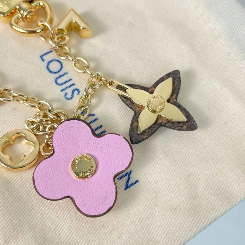 Louis Vuitton Keychains TimelessDesign 267402