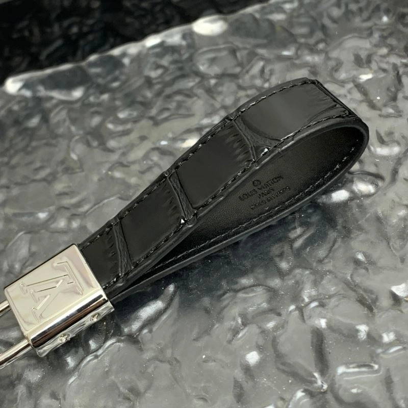 Louis Vuitton Keychains Minimalist 266773