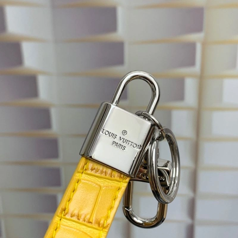 Louis Vuitton Keychains ModernLook 266768