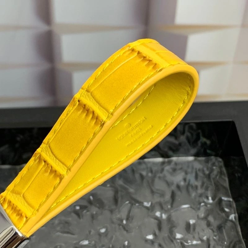 Louis Vuitton Keychains ModernLook 266768