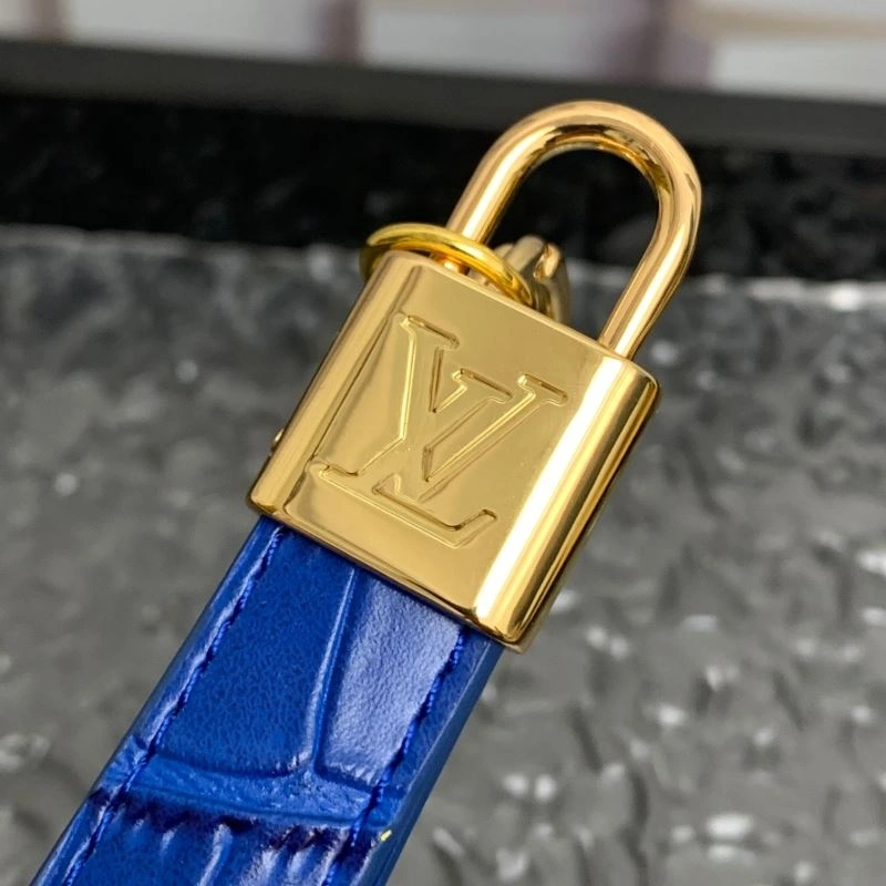 Louis Vuitton Keychains SmoothTexture 266741