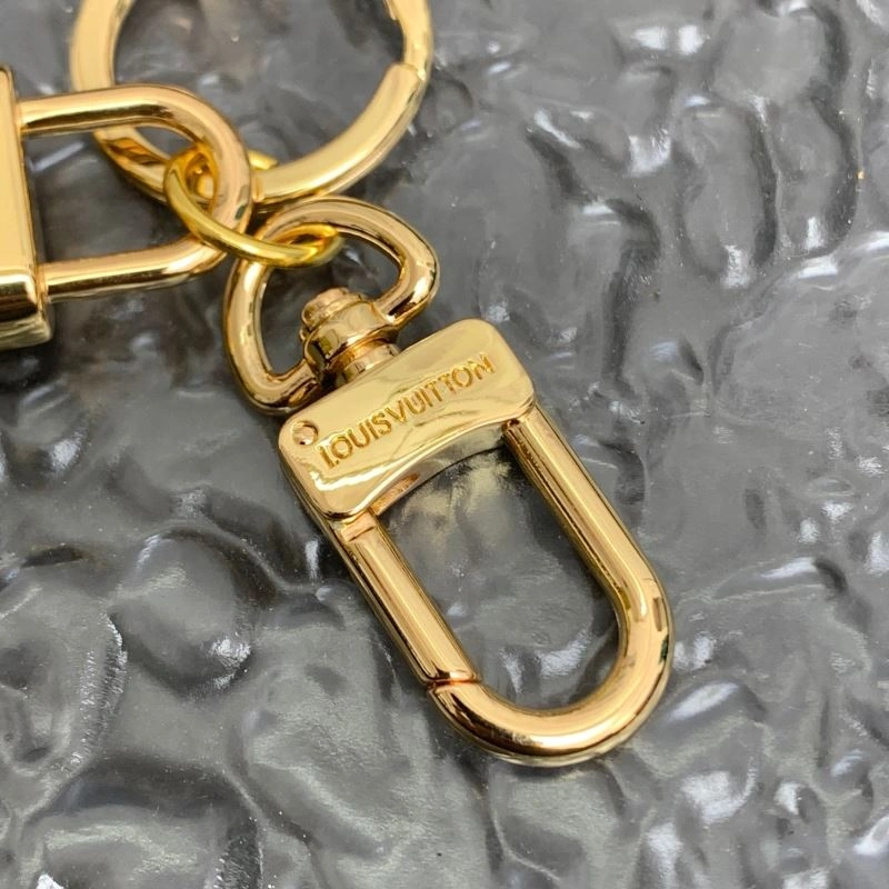 ModernLook Louis Vuitton Keychains 266739