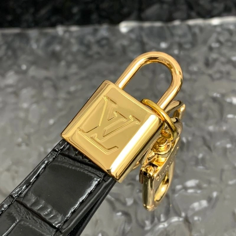 ModernLook Louis Vuitton Keychains 266739