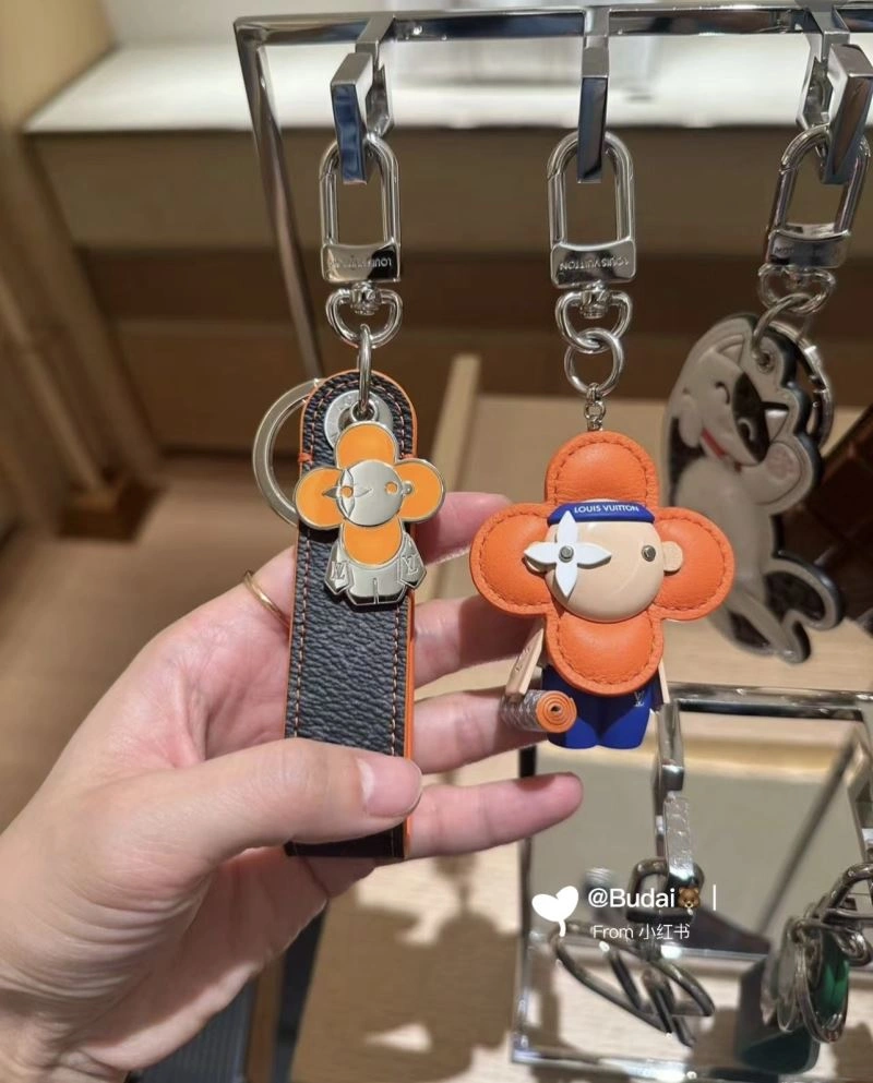 Louis Vuitton Keychains Practical 265877
