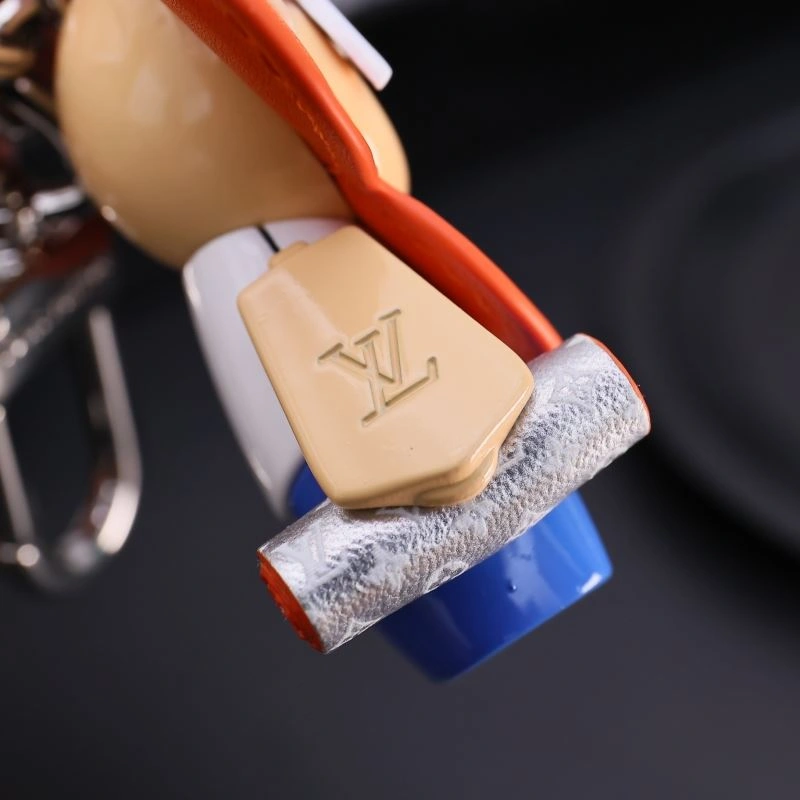 ModernLook Louis Vuitton Keychains 266705