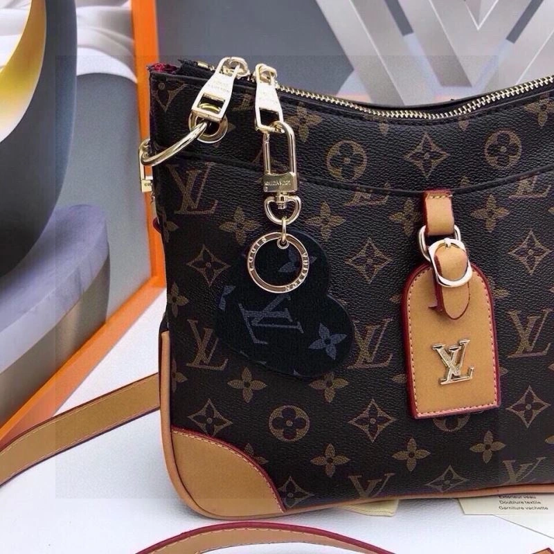 FlexibleFit Louis Vuitton Keychains 266706