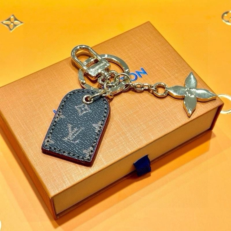 DailyWear Louis Vuitton Keychains 266734