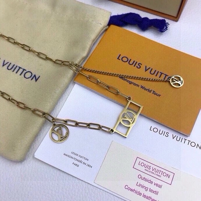 Modern Louis Vuitton Keychains 266708