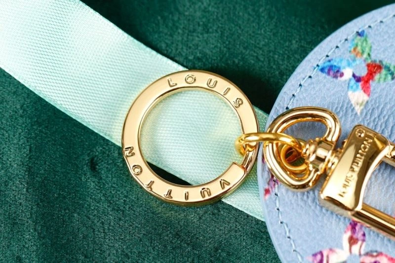 Louis Vuitton Keychains SmoothTexture 266700