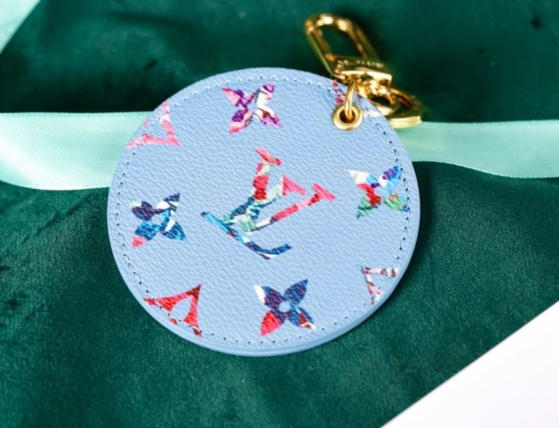 Louis Vuitton Keychains SmoothTexture 266700