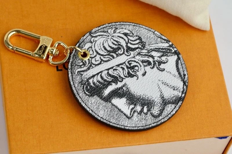 Louis Vuitton Keychains Functional 266692