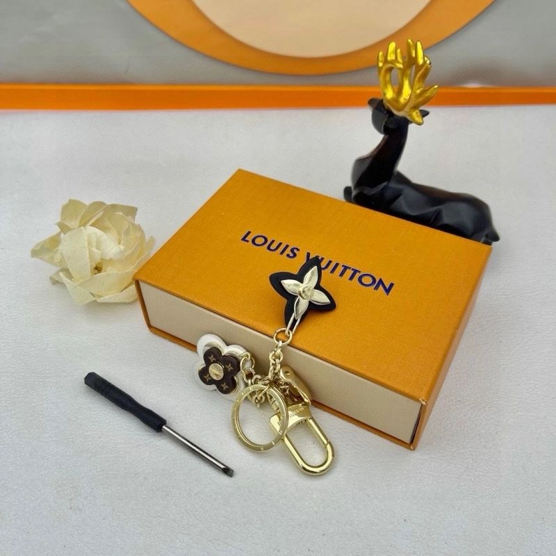 Tailored Louis Vuitton Keychains 266669