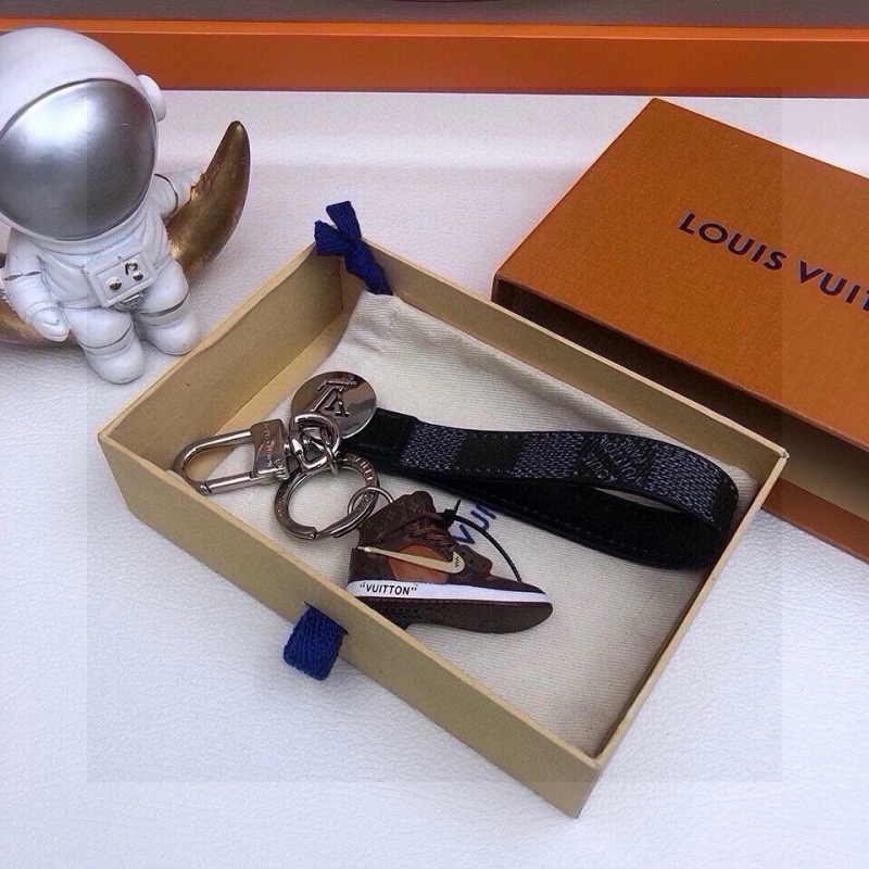 Louis Vuitton Keychains Chic 266412