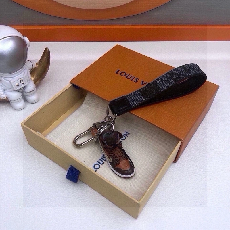 Louis Vuitton Keychains Chic 266412
