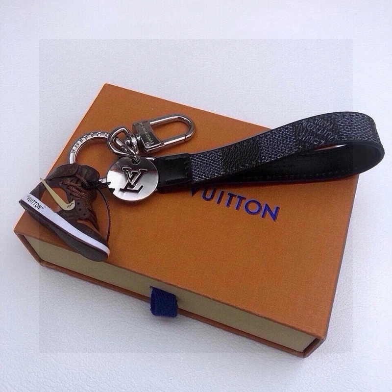 Louis Vuitton Keychains Chic 266412