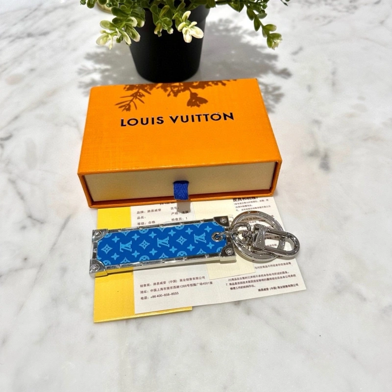 Breathable Louis Vuitton Keychains 266384