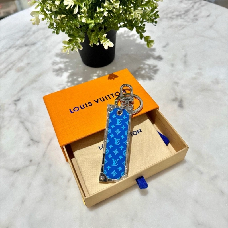 Breathable Louis Vuitton Keychains 266384