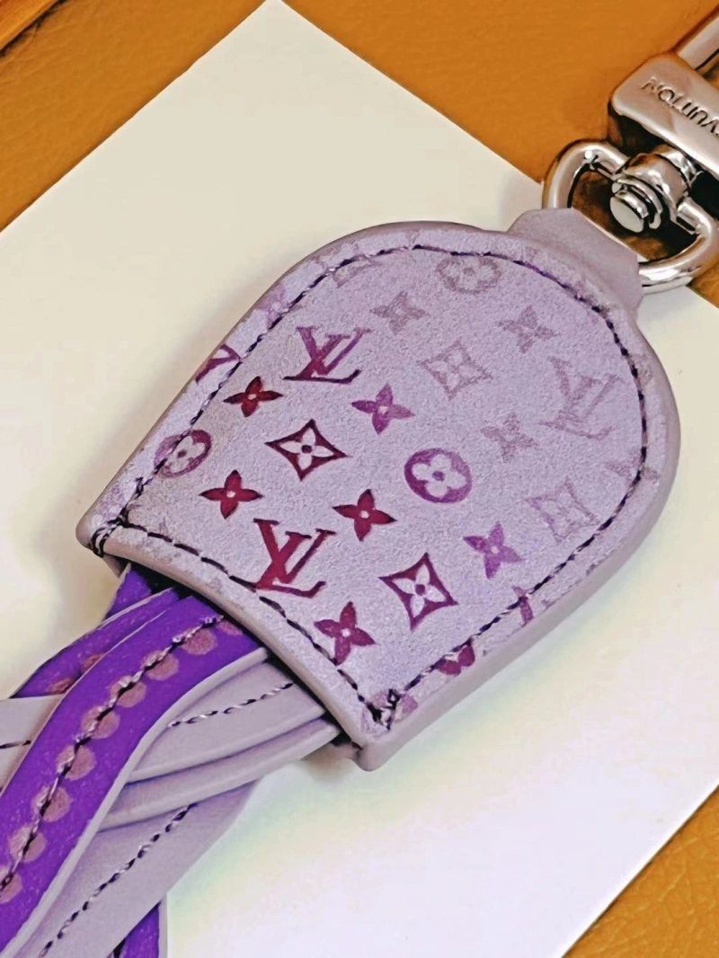 Compact Louis Vuitton Keychains 266395