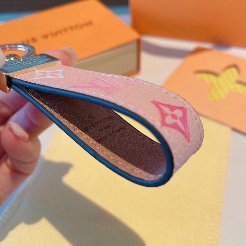 Louis Vuitton Keychains Neat 266398
