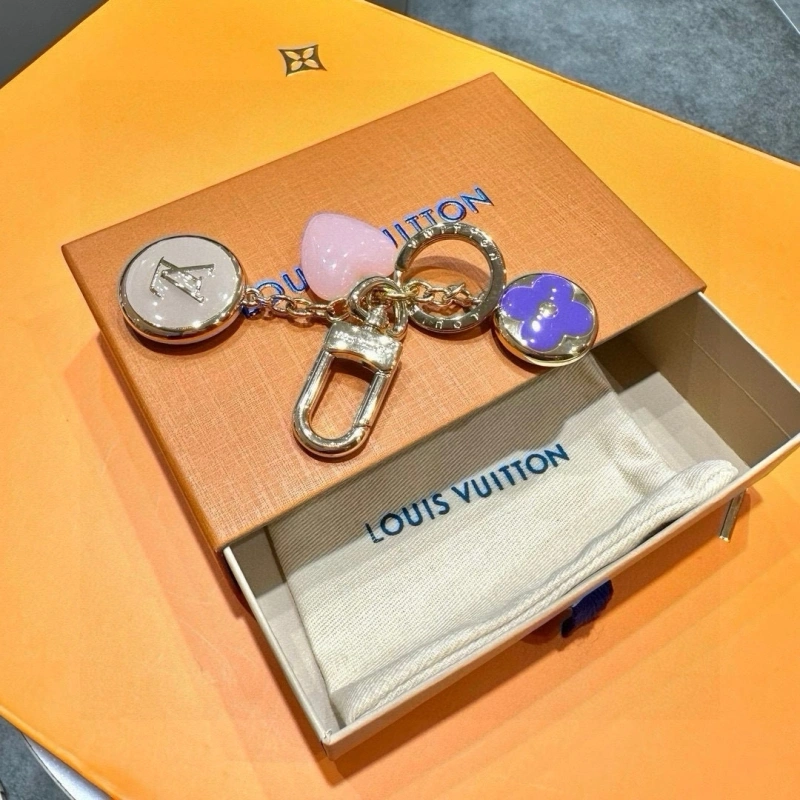 Tailored Louis Vuitton Keychains 266367