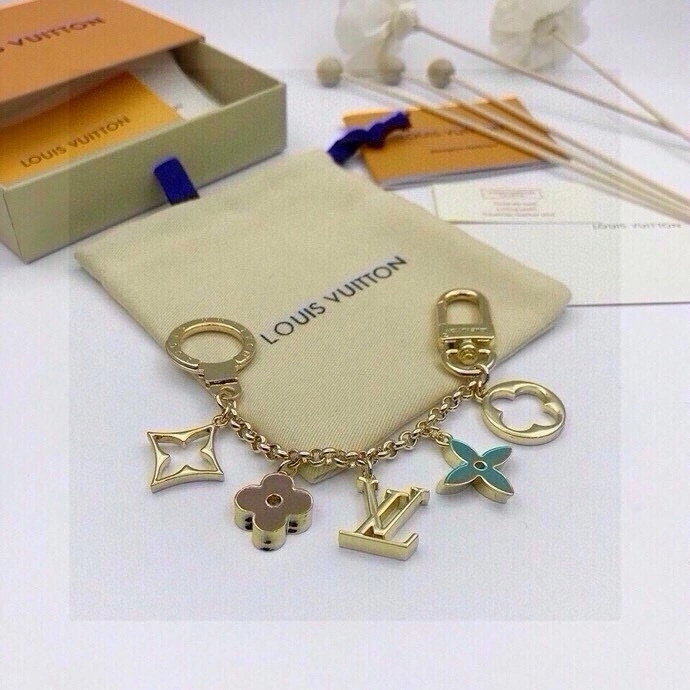 Affordable Louis Vuitton Keychains 266348