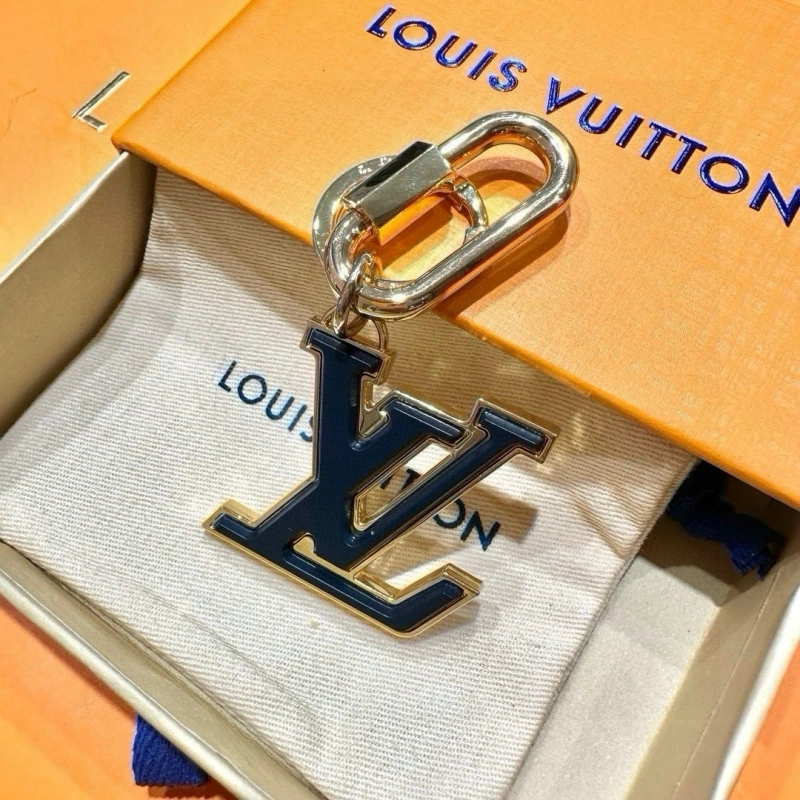 Louis Vuitton Keychains Elegant 266361
