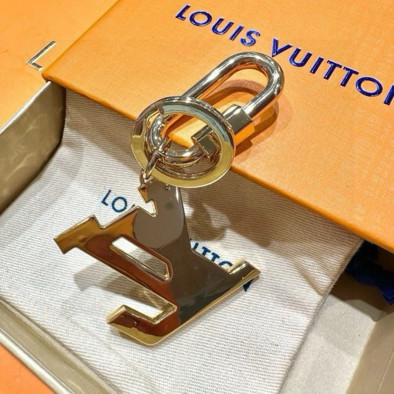 Louis Vuitton Keychains Elegant 266361