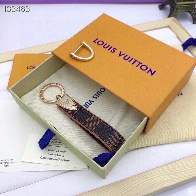 ModernLook Louis Vuitton Keychains 266344