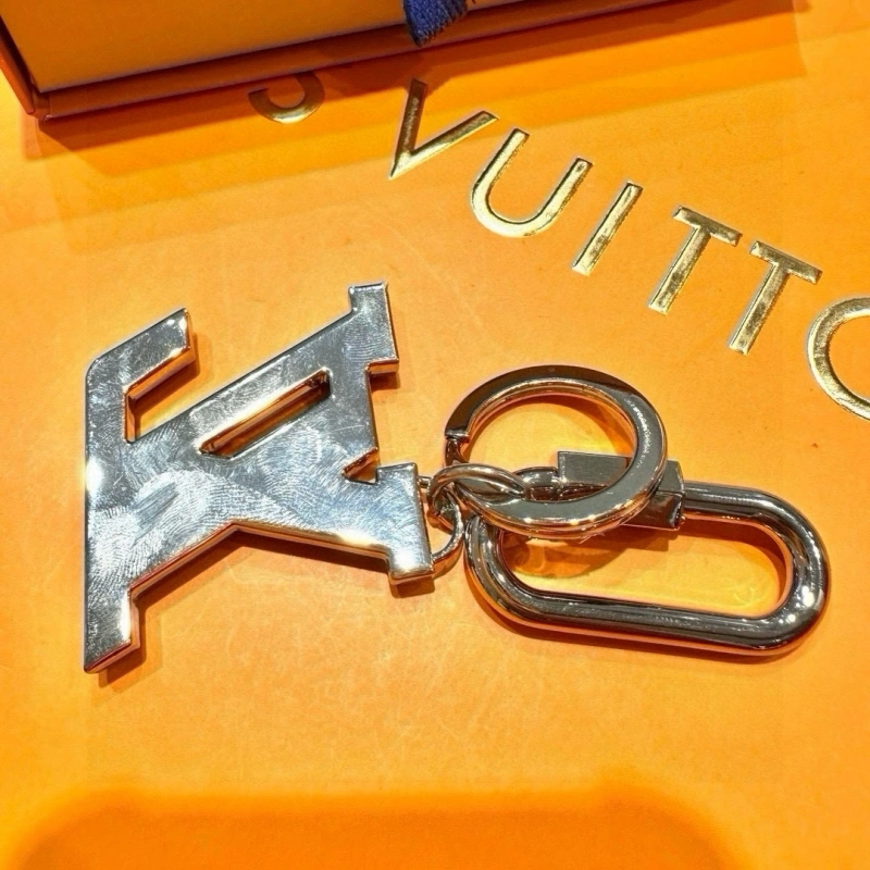 MoistureWicking Louis Vuitton Keychains 266363