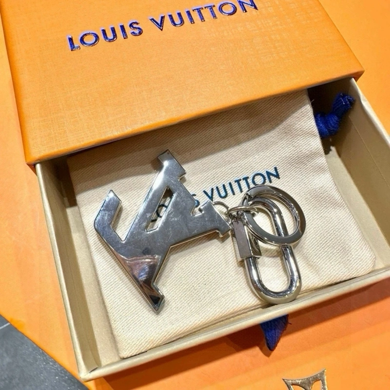 Louis Vuitton Keychains FashionForward 266365