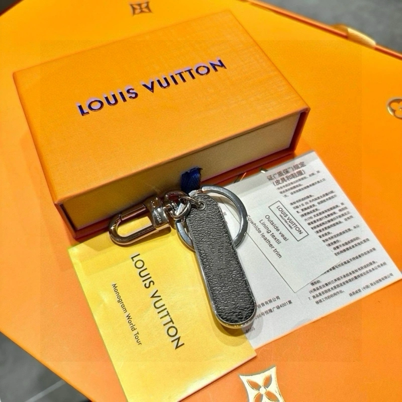 Louis Vuitton Keychains Youthful 266346