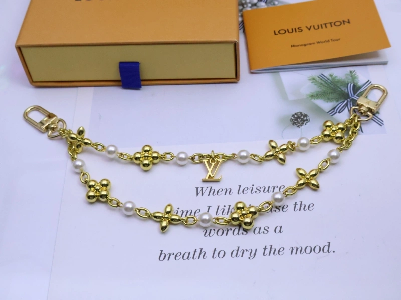 ZeroBulk Louis Vuitton Keychains 266354