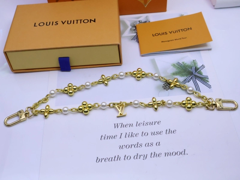 ZeroBulk Louis Vuitton Keychains 266354
