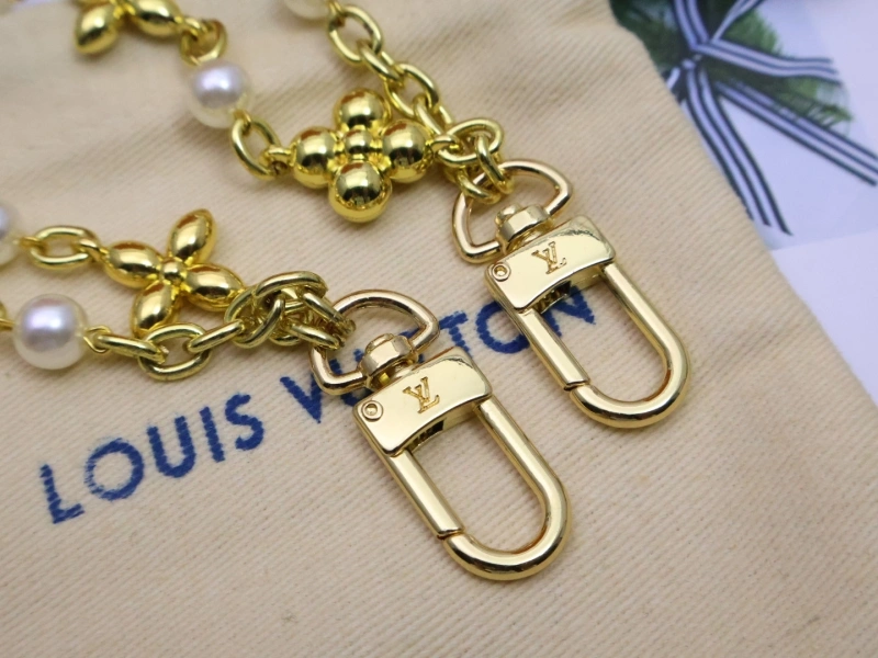 ZeroBulk Louis Vuitton Keychains 266354