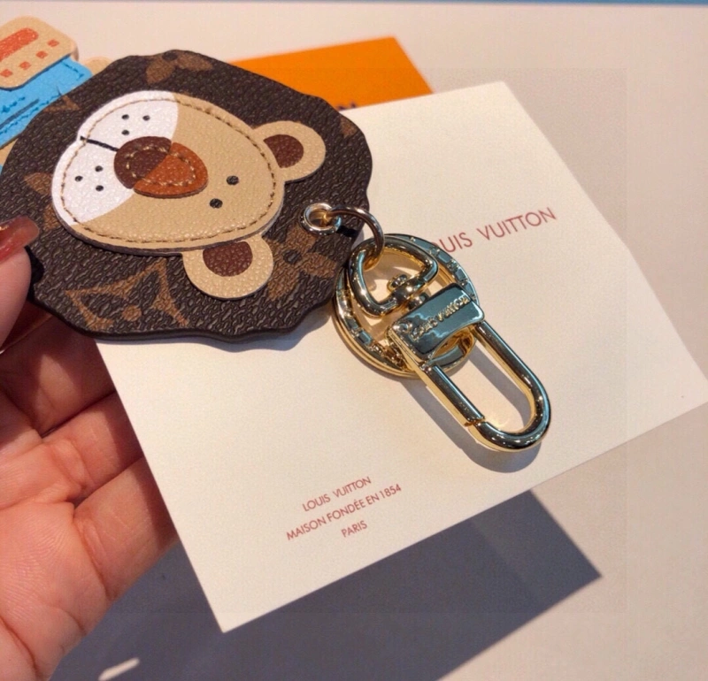 Breathable Louis Vuitton Keychains 266333