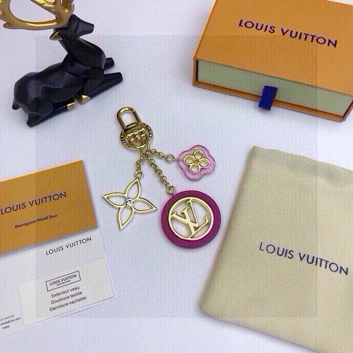 Louis Vuitton Keychains Neat 266312