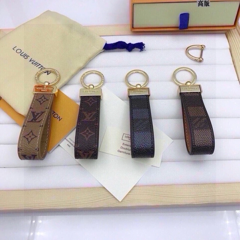 Louis Vuitton Keychains Snug 266295