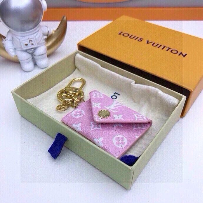 HighPerformance Louis Vuitton Keychains 266276