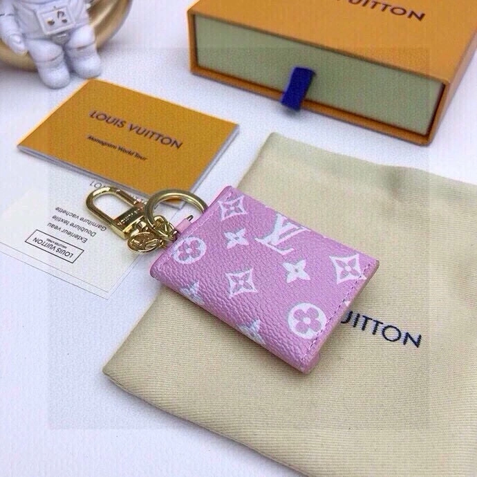 HighPerformance Louis Vuitton Keychains 266276