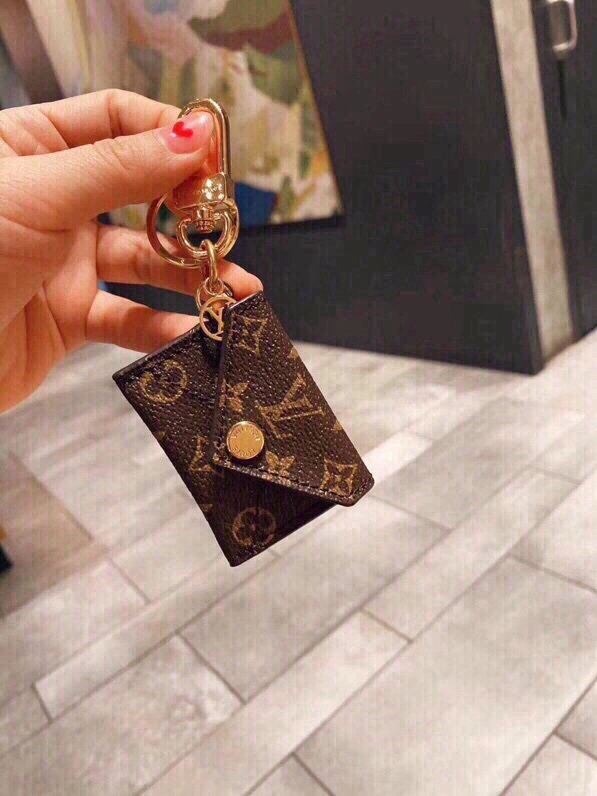 BestValue Louis Vuitton Keychains 266280