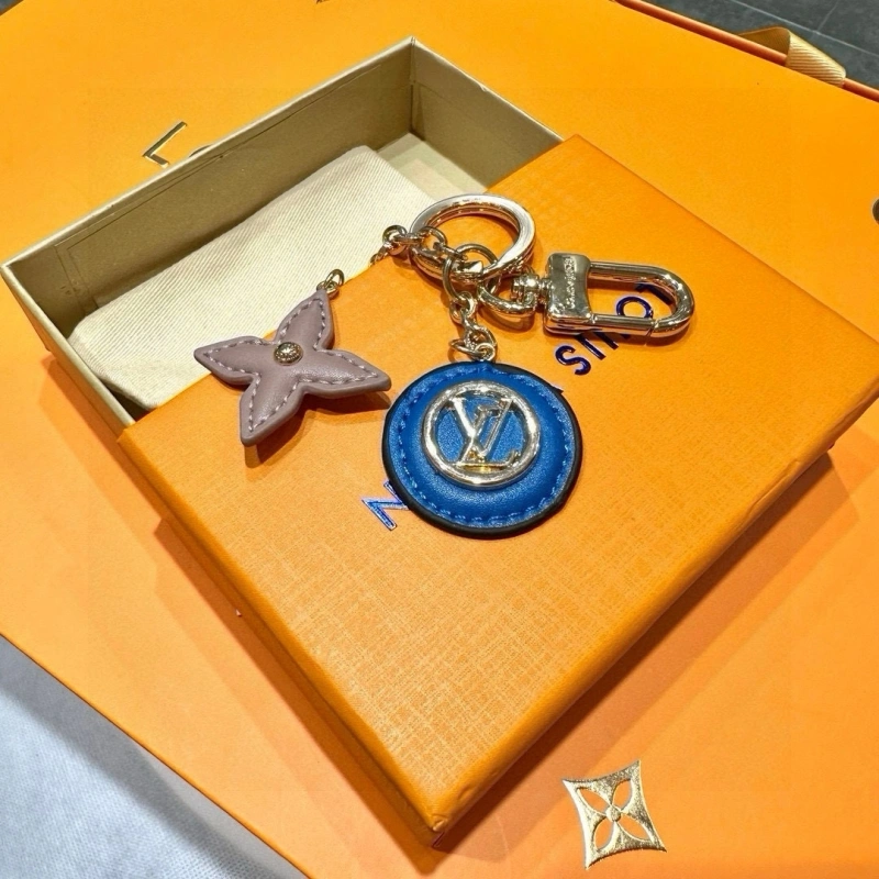 Elegant Louis Vuitton Keychains 266284