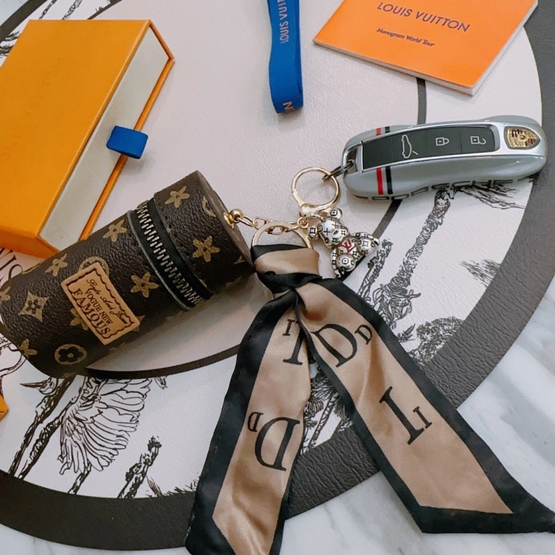 Louis Vuitton Keychains Sophisticated 266265