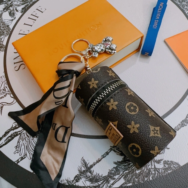 Louis Vuitton Keychains Sophisticated 266265