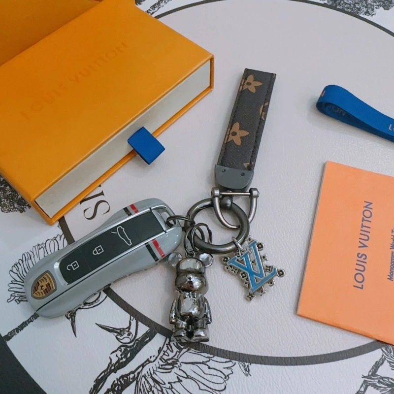 Louis Vuitton Keychains TimelessDesign 266255