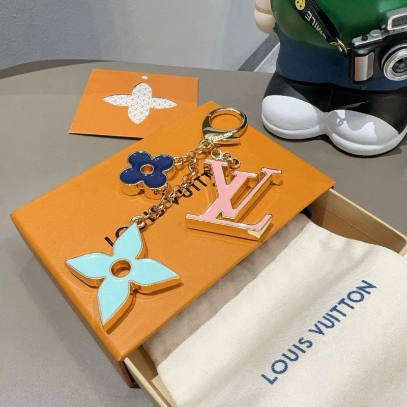 Louis Vuitton Keychains Durable 266221