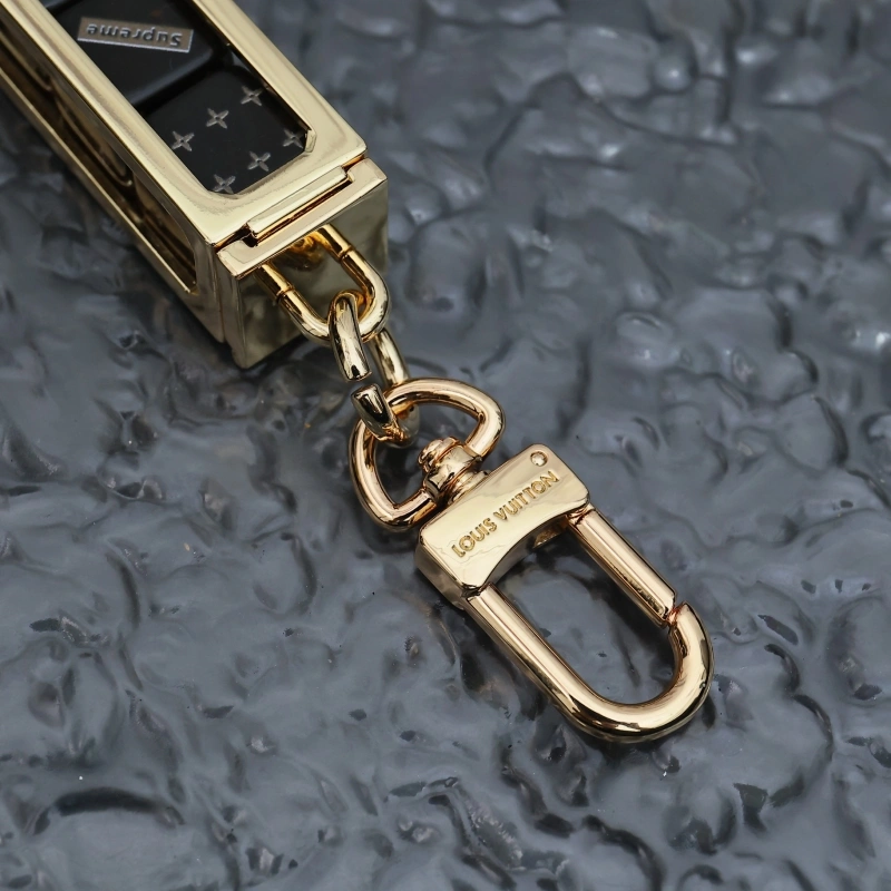 Louis Vuitton Keychains Sleek 266236